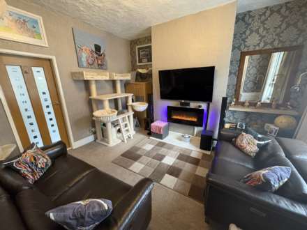 Ripponden Street, Oldham, Image 3