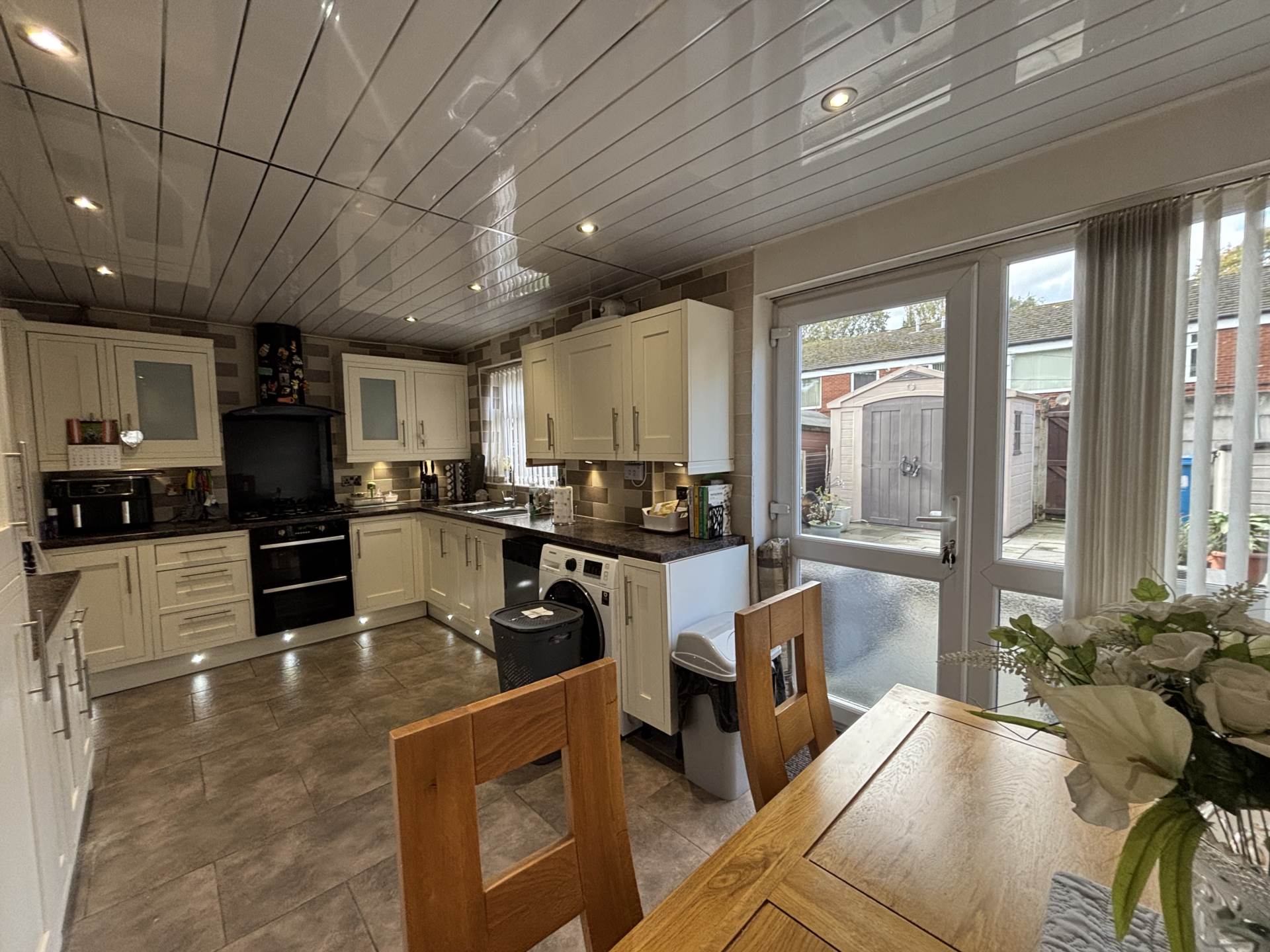 21 Otley Close, Chadderton, Oldham, Image 10