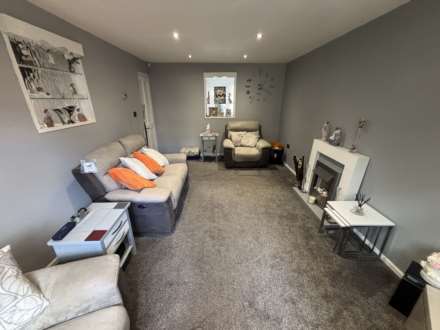 21 Otley Close, Chadderton, Oldham, Image 9