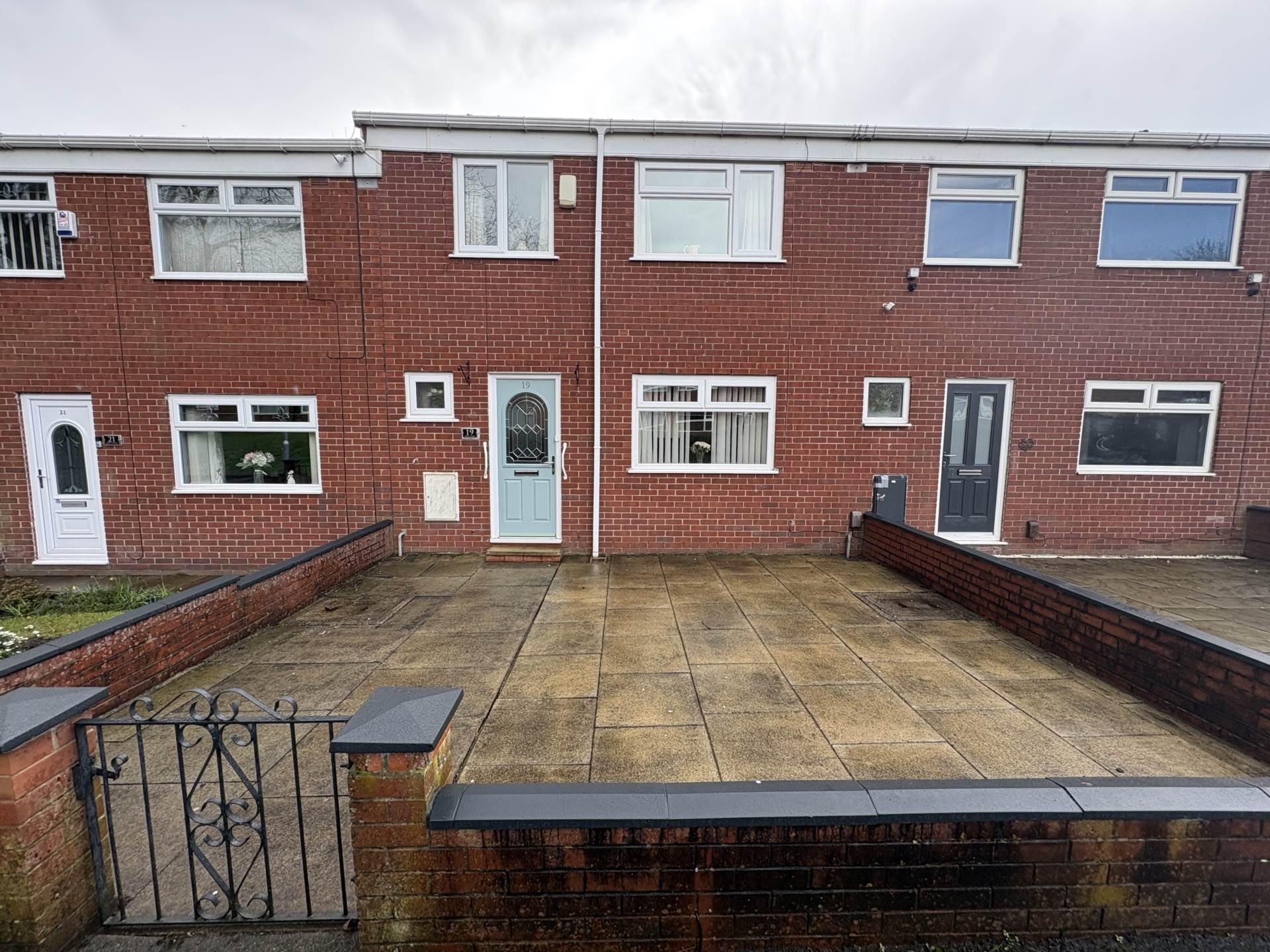 Otley Close, Oldham, Image 1