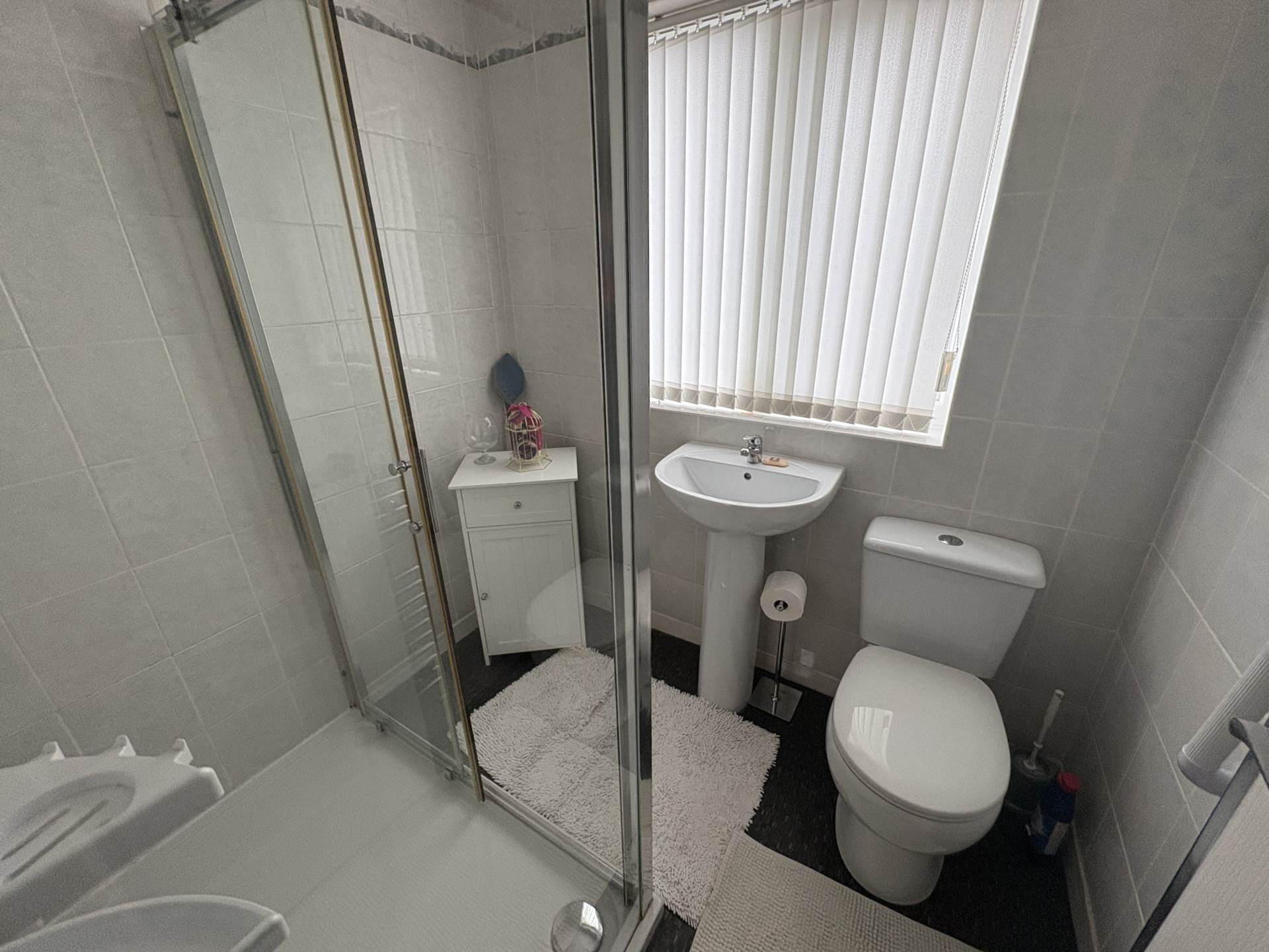 Otley Close, Oldham, Image 21