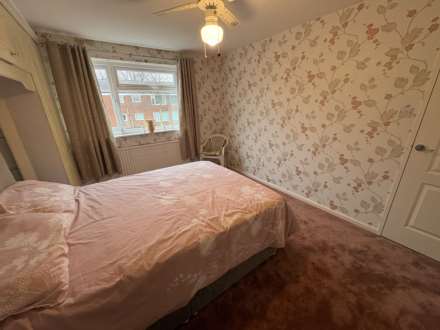 Otley Close, Oldham, Image 14