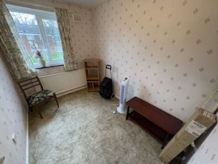 Otley Close, Oldham, Image 18