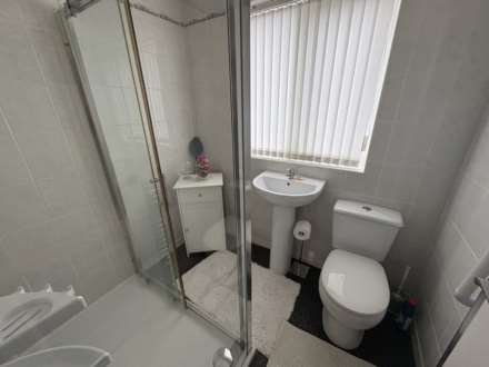 Otley Close, Oldham, Image 21