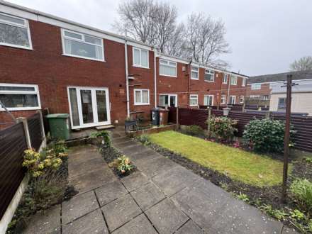 Otley Close, Oldham, Image 23