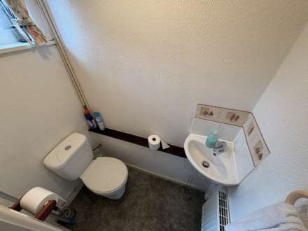 Otley Close, Oldham, Image 4