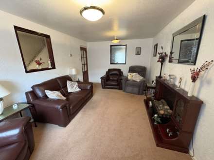 Otley Close, Oldham, Image 5
