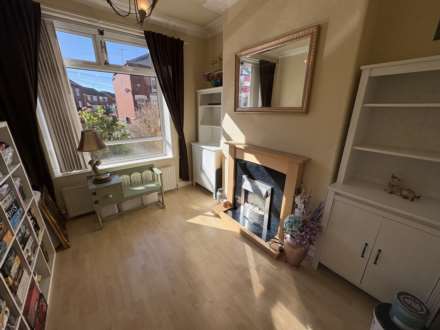 Denton Lane, Chadderton, Image 12