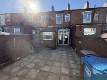 Denton Lane, Chadderton, Image 18