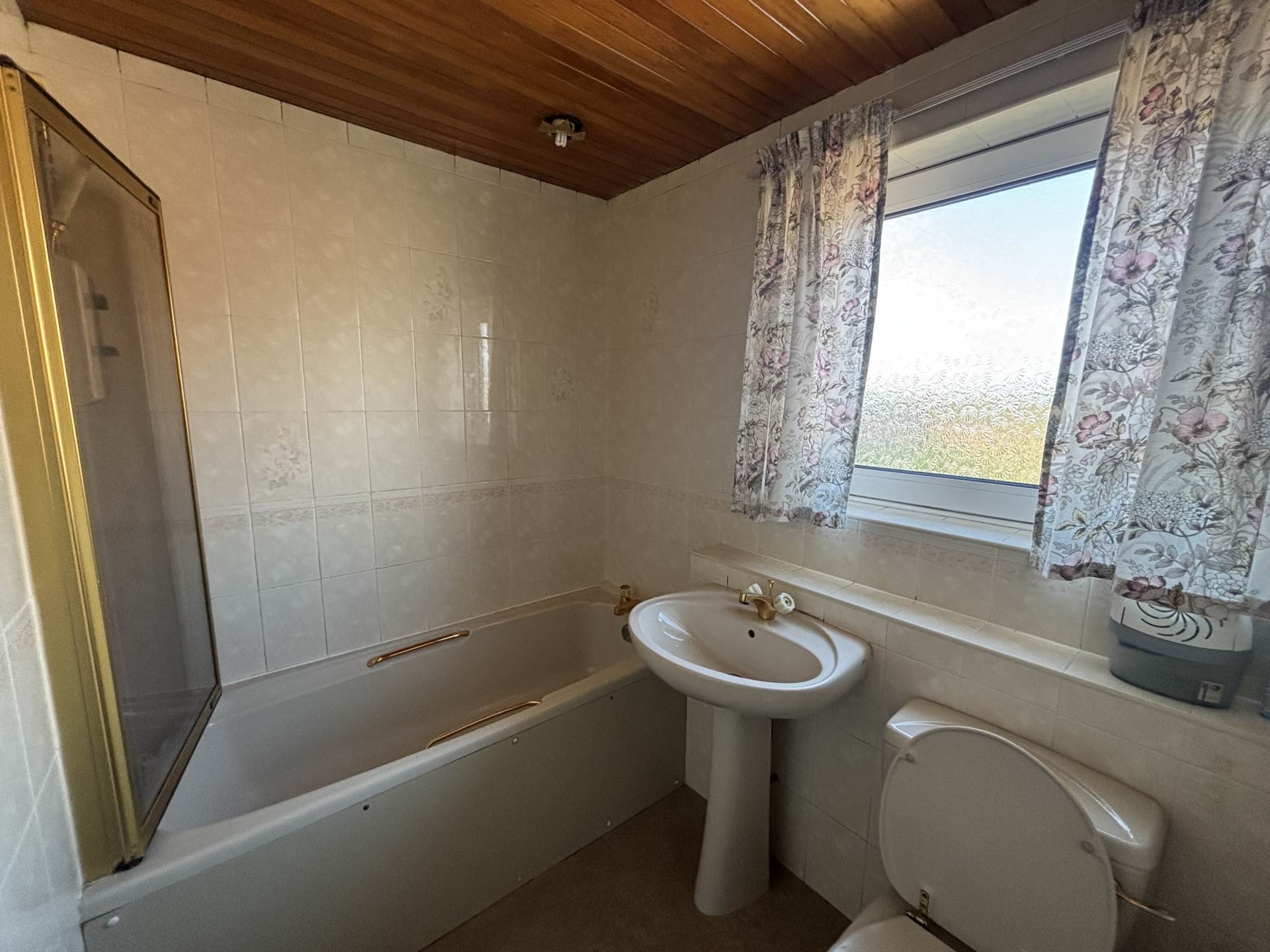18 Tavistock Drive, Chadderton, Oldham, OL9 0RQ, Image 21