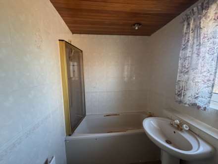 18 Tavistock Drive, Chadderton, Oldham, OL9 0RQ, Image 20