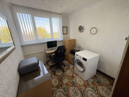 Cotswold Drive, Royton, Image 17