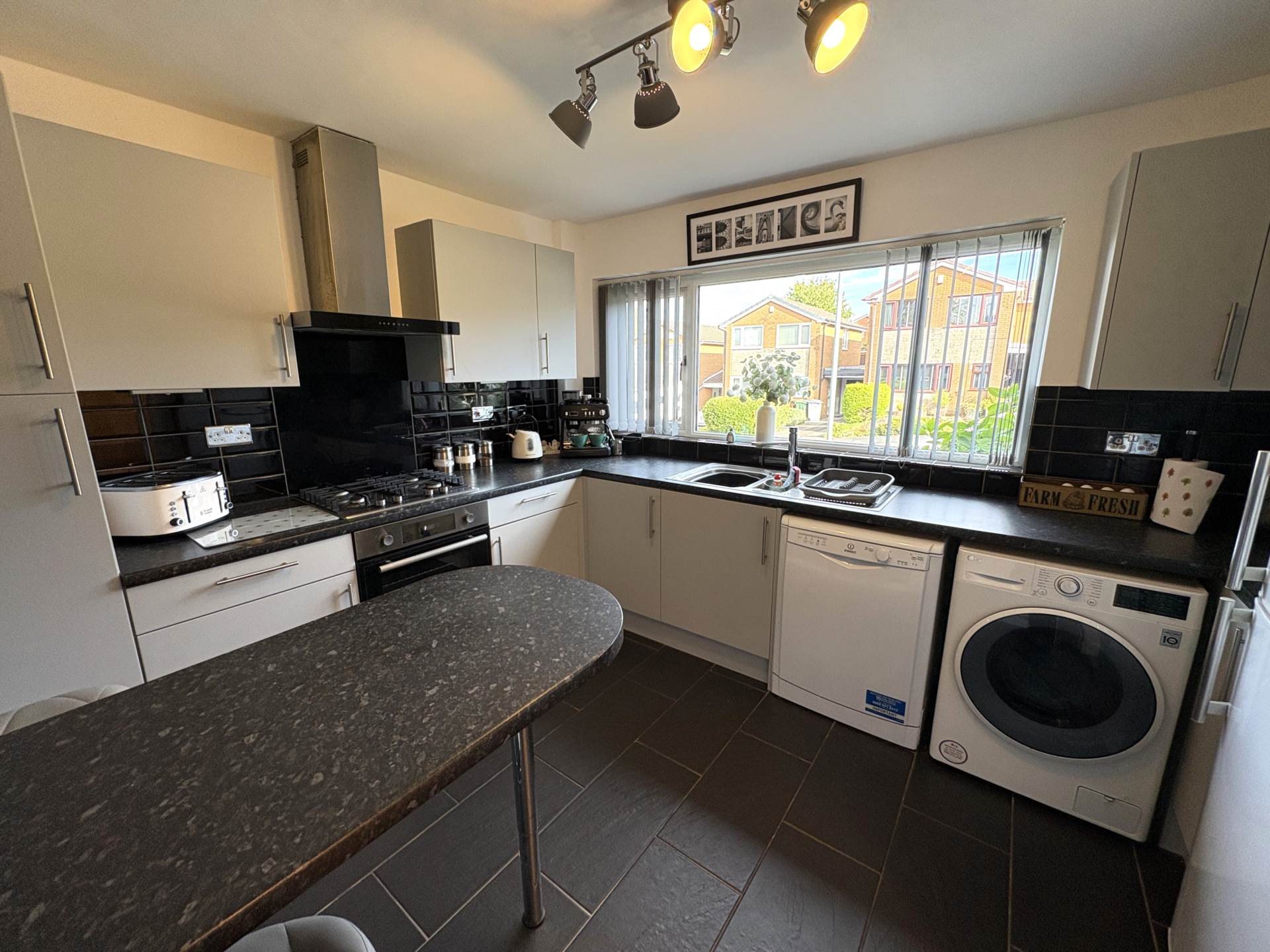 11 Partridge Way, Oldham,OL9 0NS, Image 9