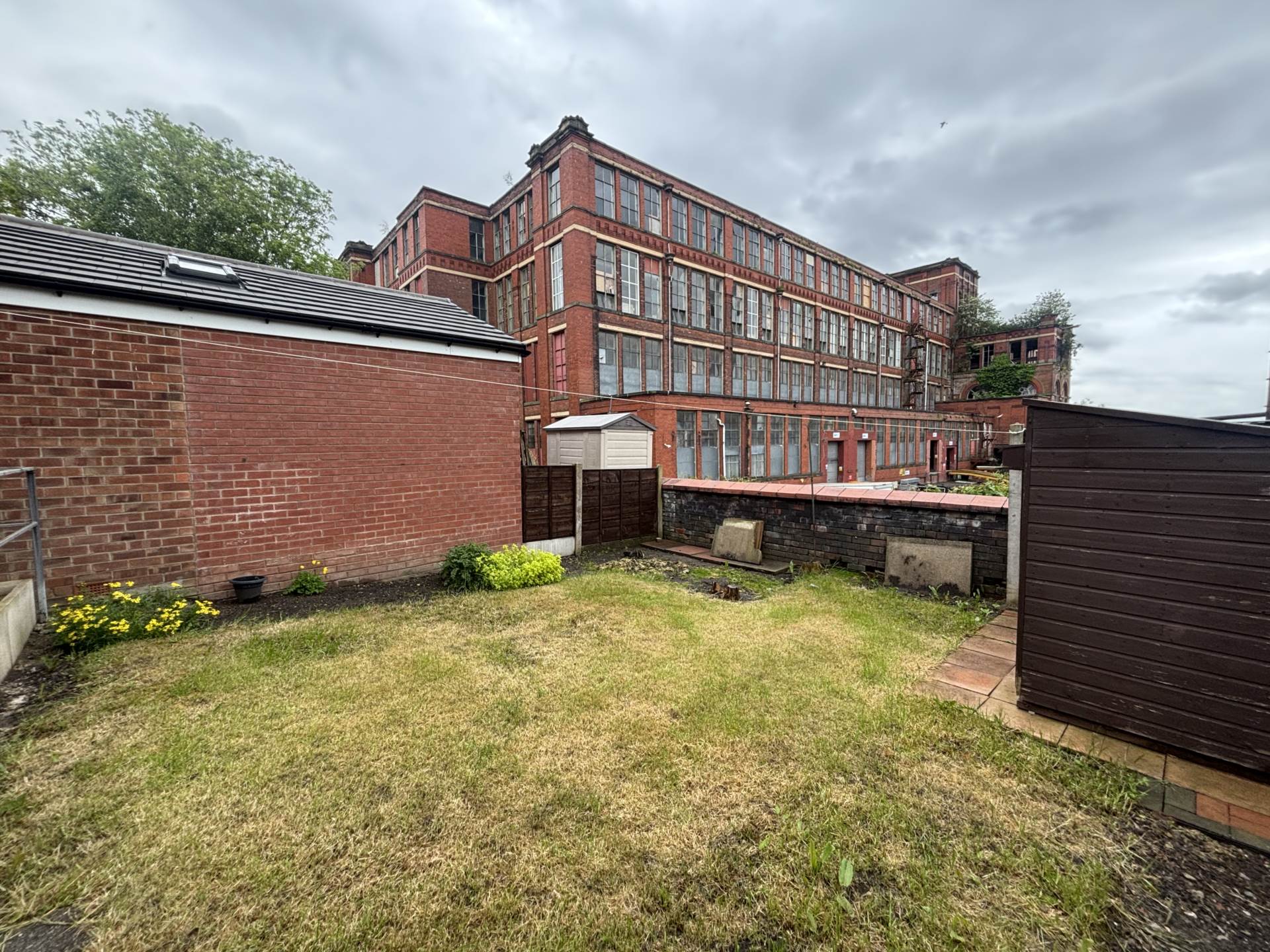 15 Fourth Avenue, Oldham, OL9 8PG, Image 19