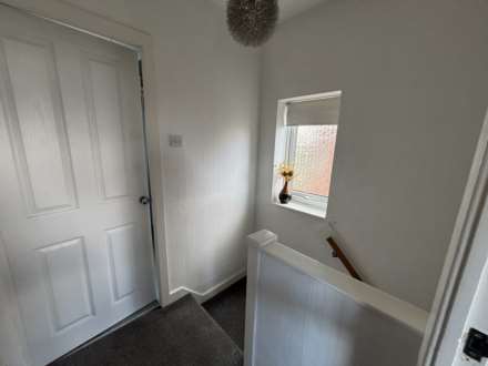 15 Fourth Avenue, Oldham, OL9 8PG, Image 10
