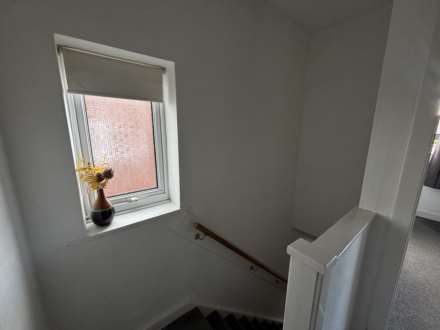 15 Fourth Avenue, Oldham, OL9 8PG, Image 11