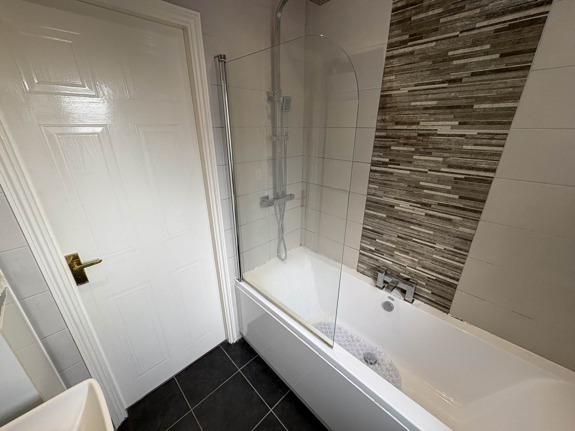 89 Cairnwell Road, Chadderton, Oldham, OL9 0NF, Image 24