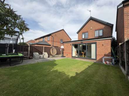 89 Cairnwell Road, Chadderton, Oldham, OL9 0NF, Image 25