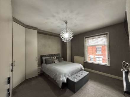 Fern Street, Chadderton, Image 11