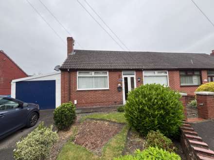 3 Lyndhurst Avenue, Chadderton, Image 1