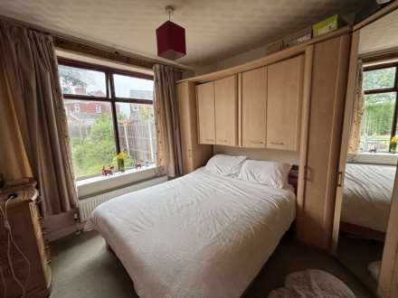 3 Lyndhurst Avenue, Chadderton, Image 3