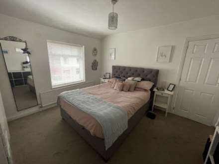 Richmond Avenue, Oldham, Image 13