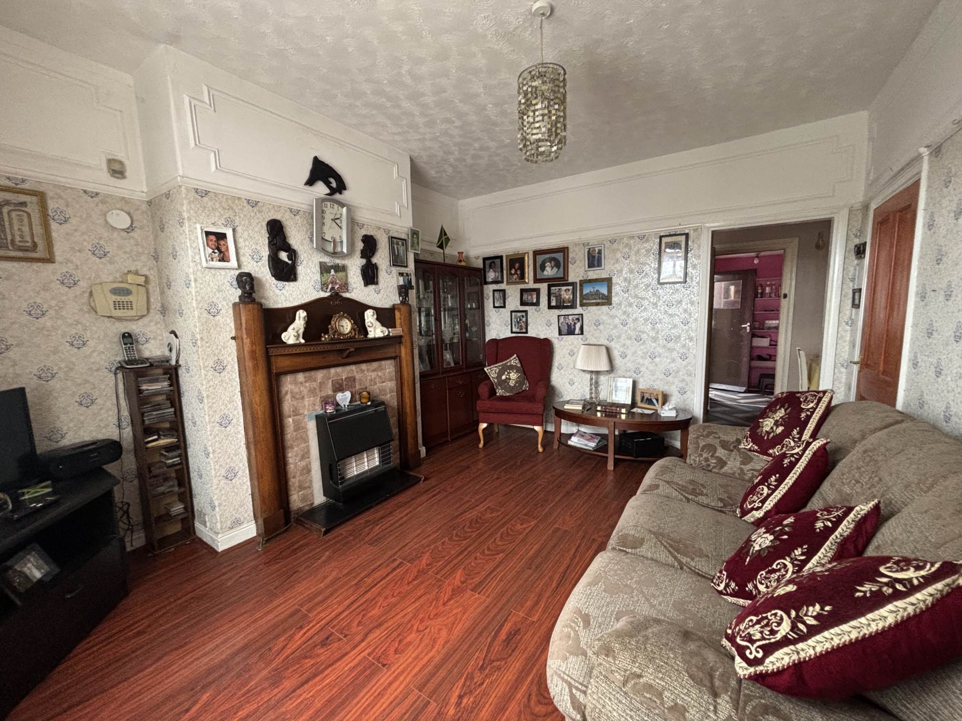 Whittingham Grove, Oldham, Image 3
