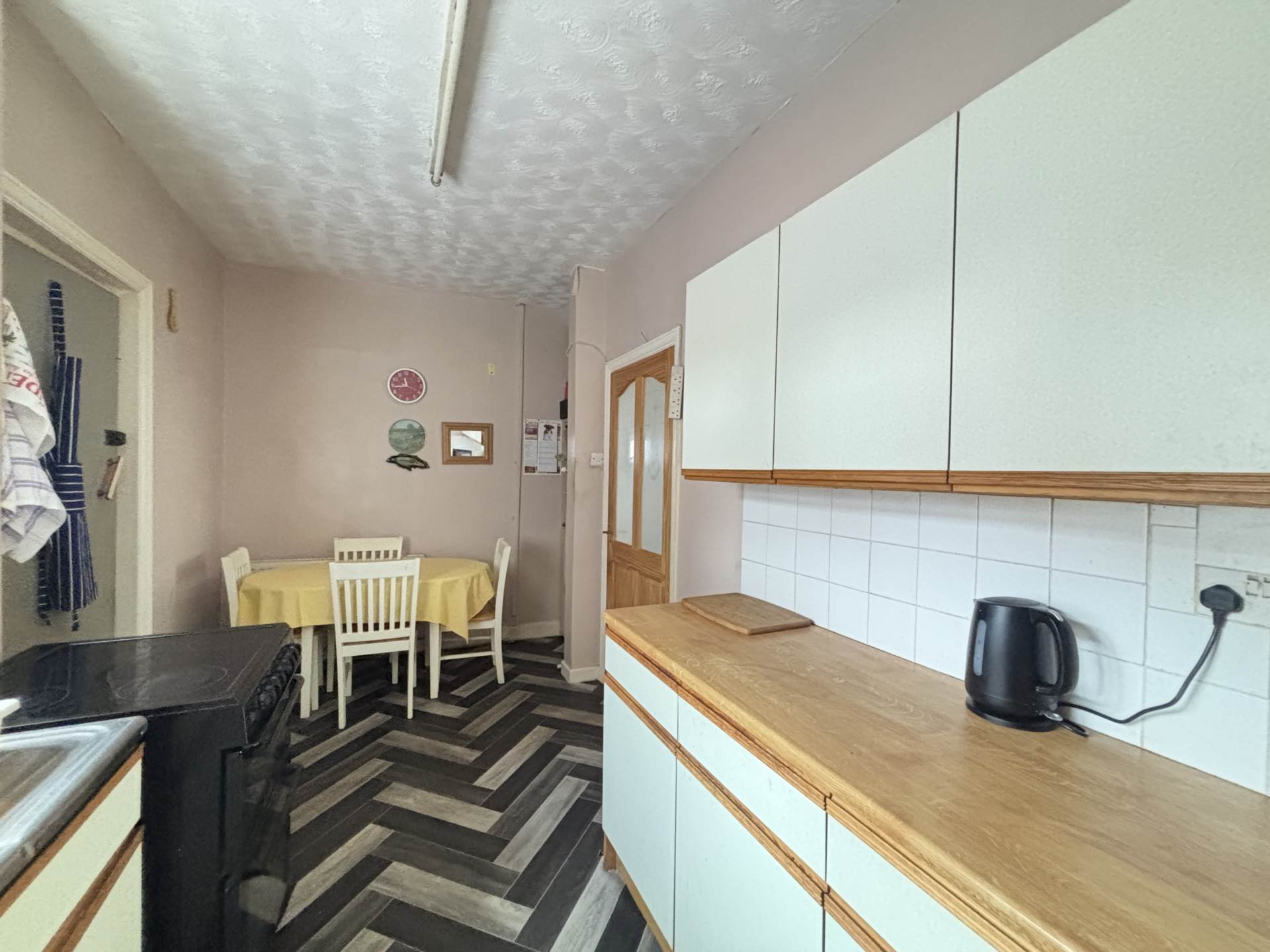 Whittingham Grove, Oldham, Image 7