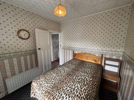 Whittingham Grove, Oldham, Image 12
