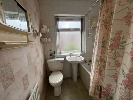 Whittingham Grove, Oldham, Image 13