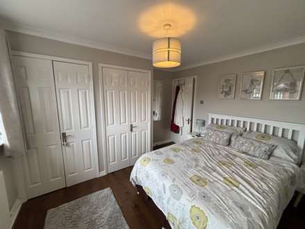 35 Ridgewood Avenue, Oldham, Image 20