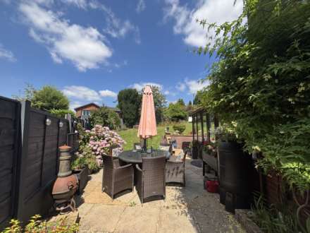 35 Ridgewood Avenue, Oldham, Image 26