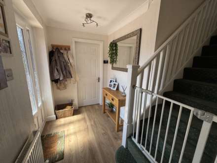 35 Ridgewood Avenue, Oldham, Image 5