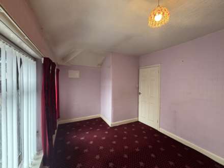 Ross Avenue, Oldham, Image 11