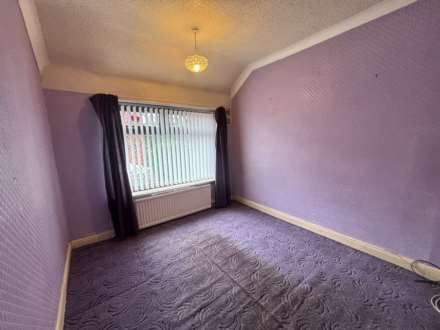 Ross Avenue, Oldham, Image 13