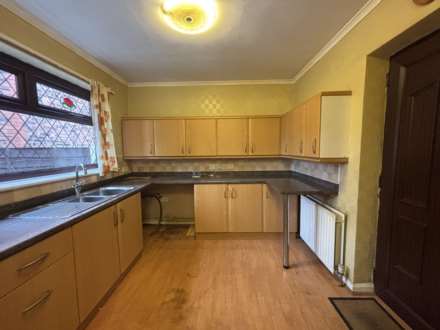 Ross Avenue, Oldham, Image 7