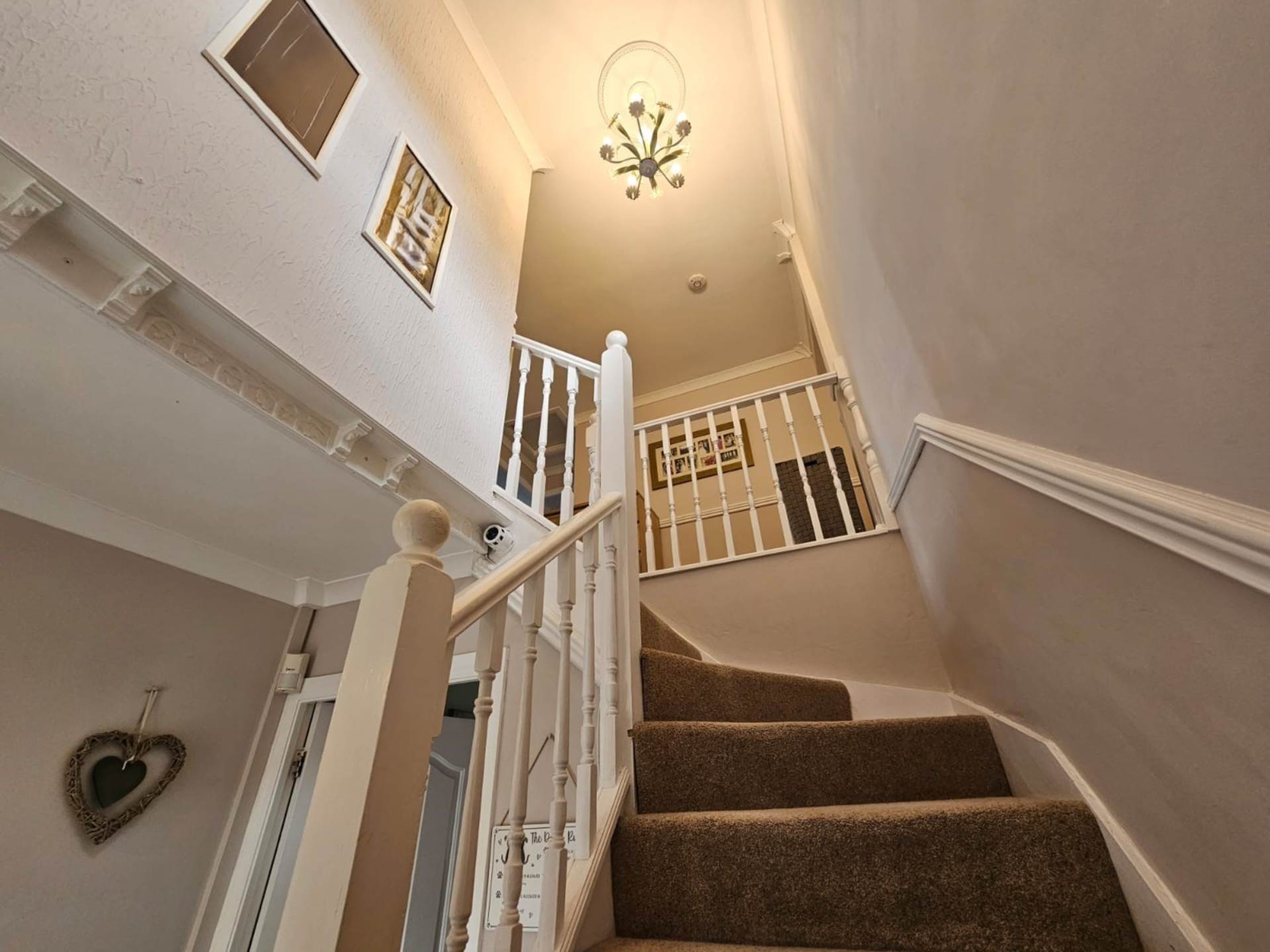 18 Rowanwood, Oldham, Image 6