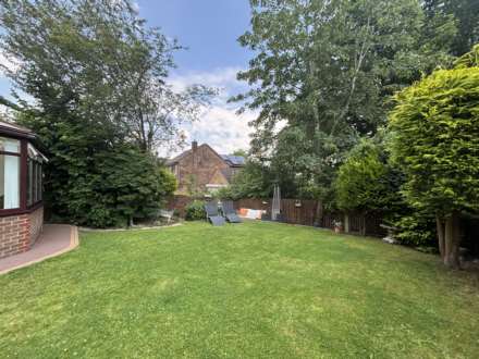 18 Rowanwood, Oldham, Image 34