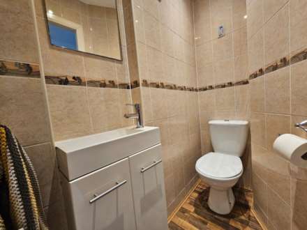 18 Rowanwood, Oldham, Image 8