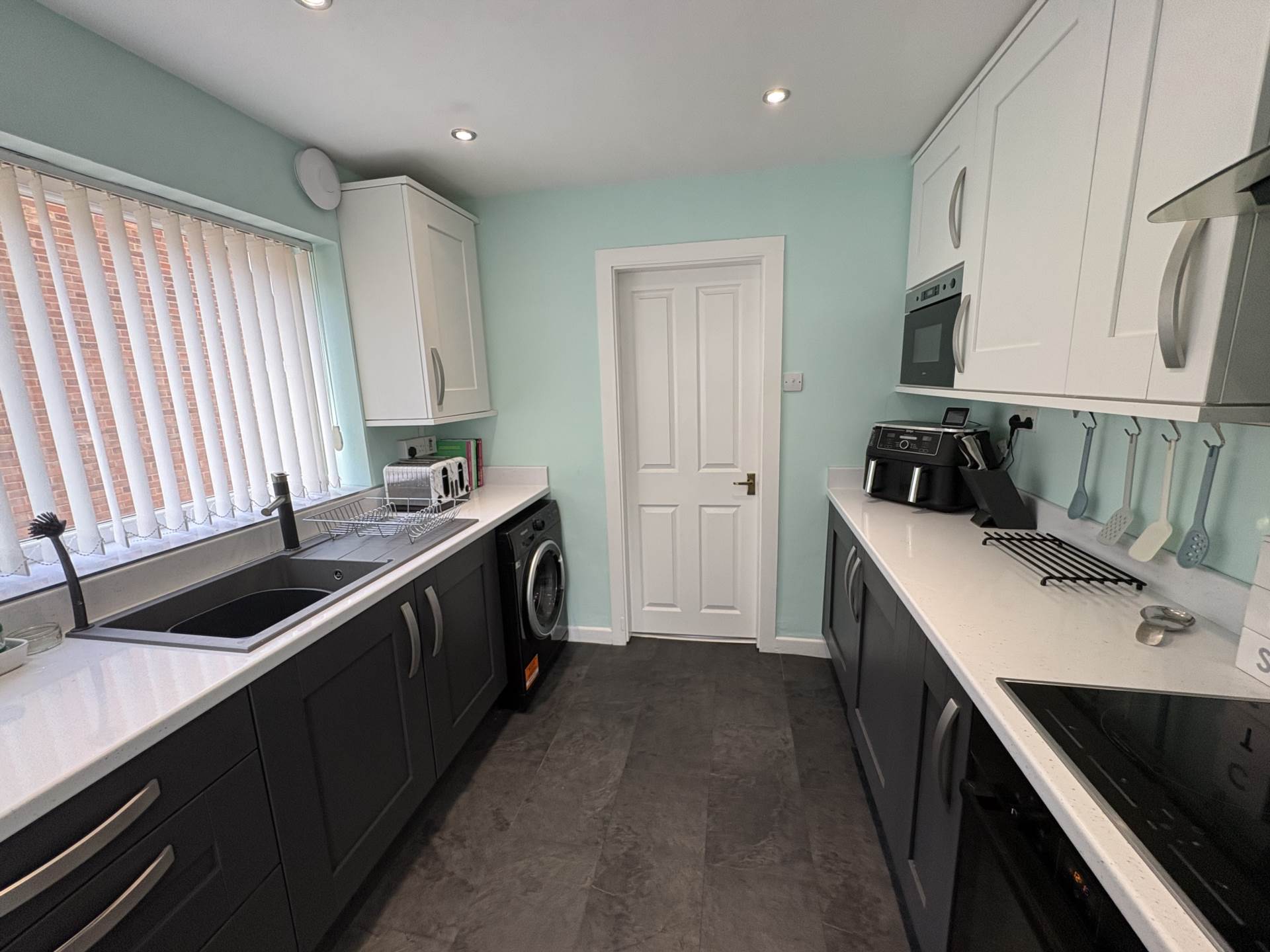 34 Hereford Way, Manchester, M24 2WN, Image 10
