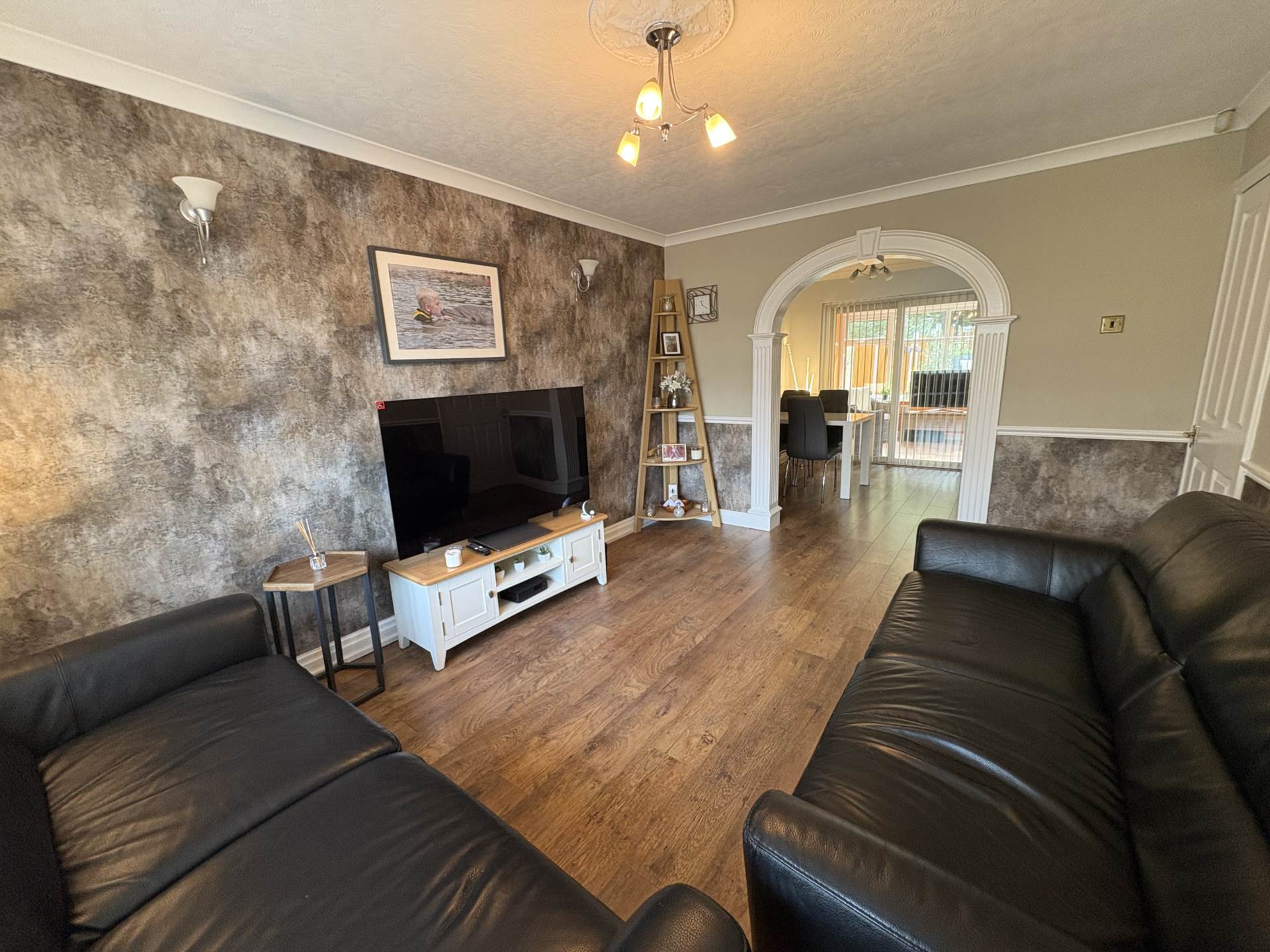 34 Hereford Way, Manchester, M24 2WN, Image 3