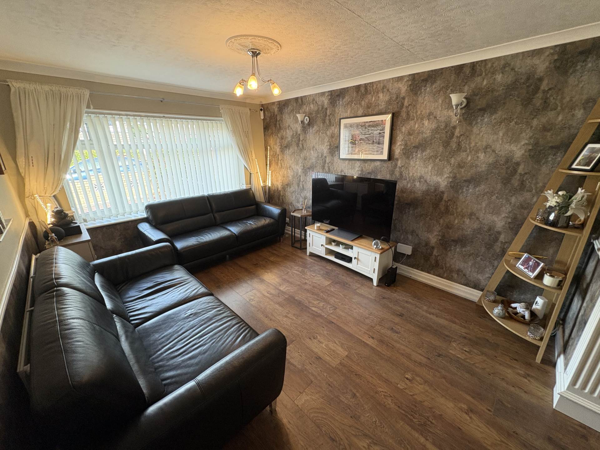 34 Hereford Way, Manchester, M24 2WN, Image 4