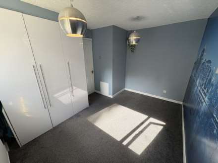 34 Hereford Way, Manchester, M24 2WN, Image 18