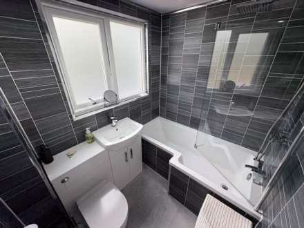 34 Hereford Way, Manchester, M24 2WN, Image 21