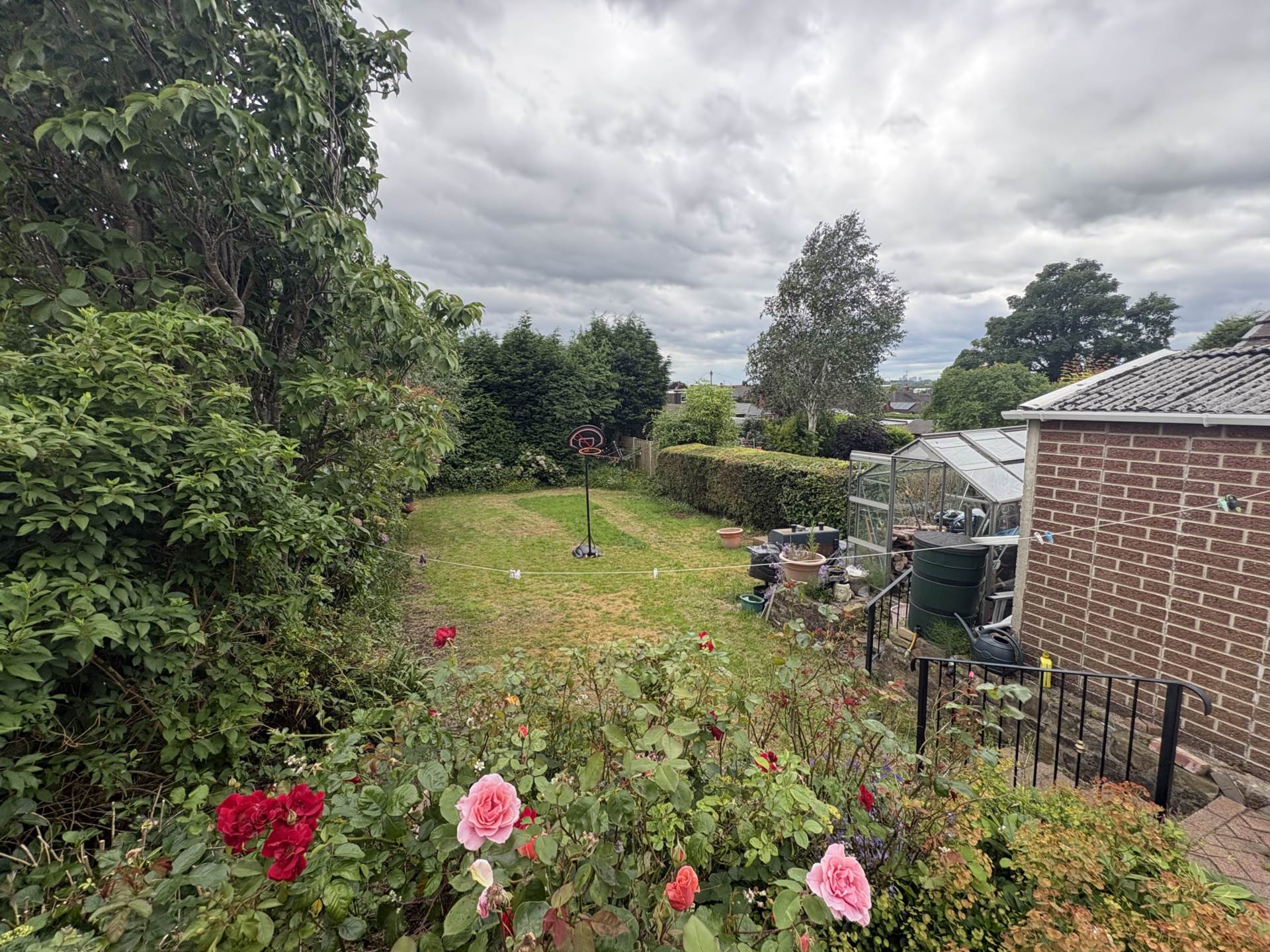 17 Ribble Avenue, Oldham, Image 24