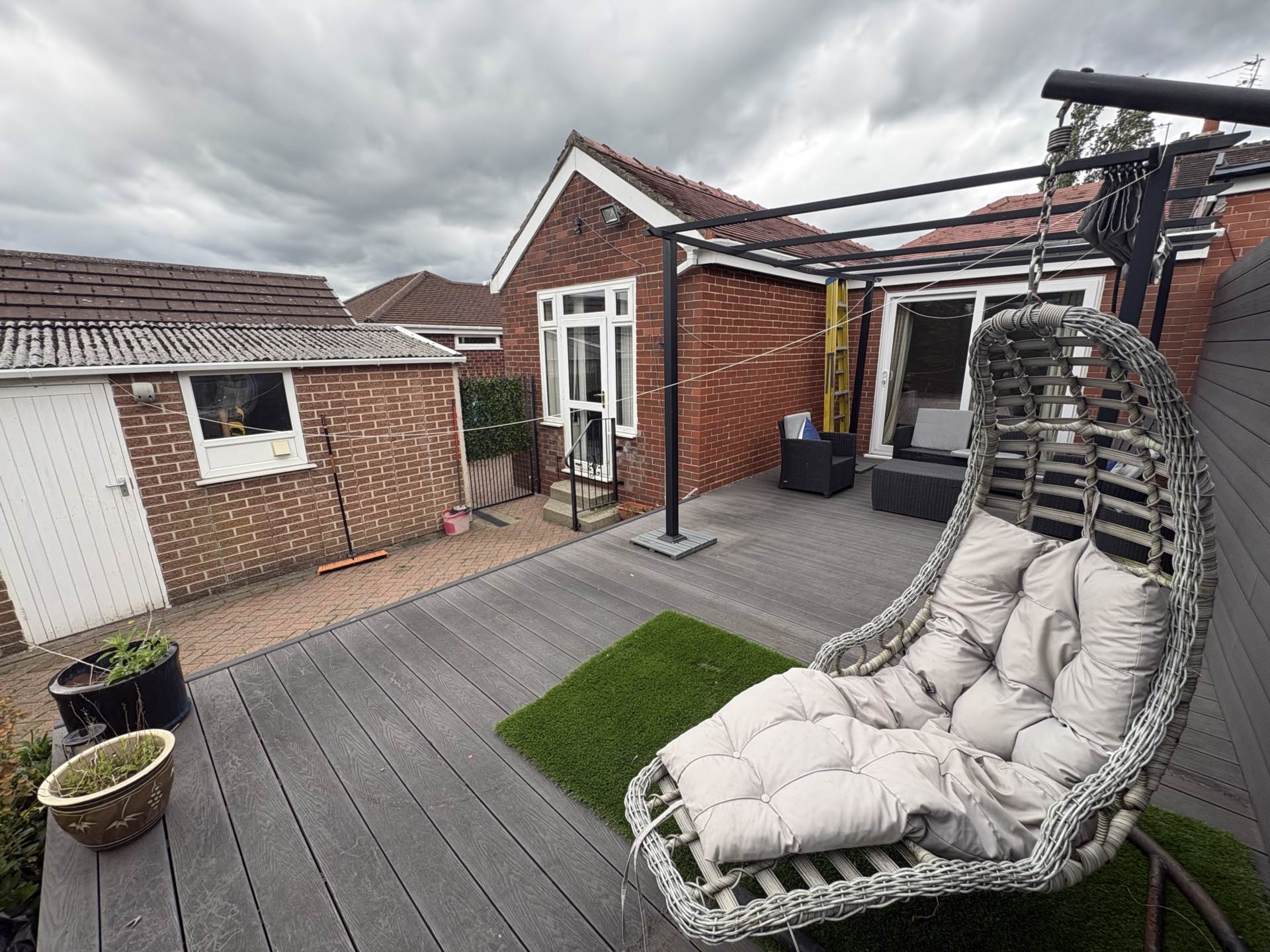 17 Ribble Avenue, Oldham, Image 25