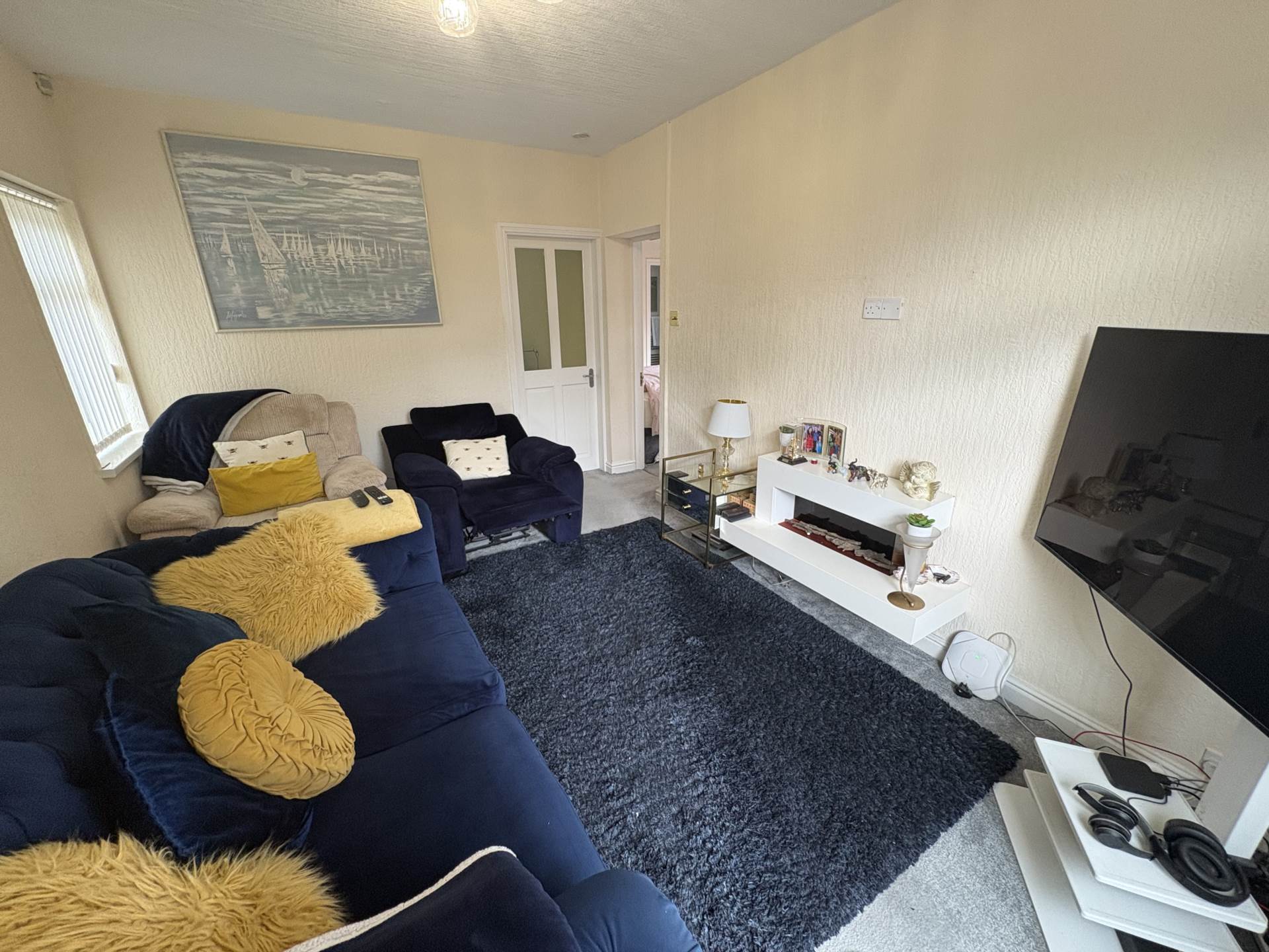 17 Ribble Avenue, Oldham, Image 9