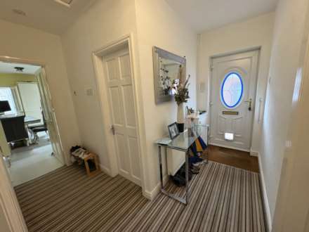 17 Ribble Avenue, Oldham, Image 2