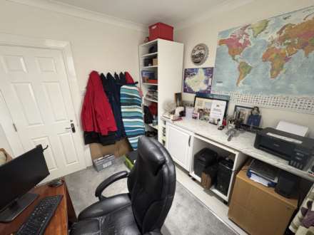 17 Ribble Avenue, Oldham, Image 20