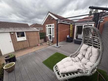 17 Ribble Avenue, Oldham, Image 25
